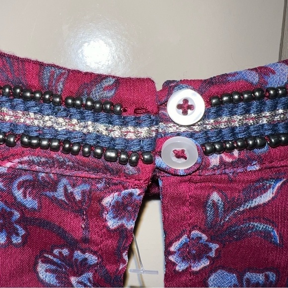 Hollister Burgundy Halter Beaded Neckline Floral Tank Blouse Size Small - Picture 12 of 13